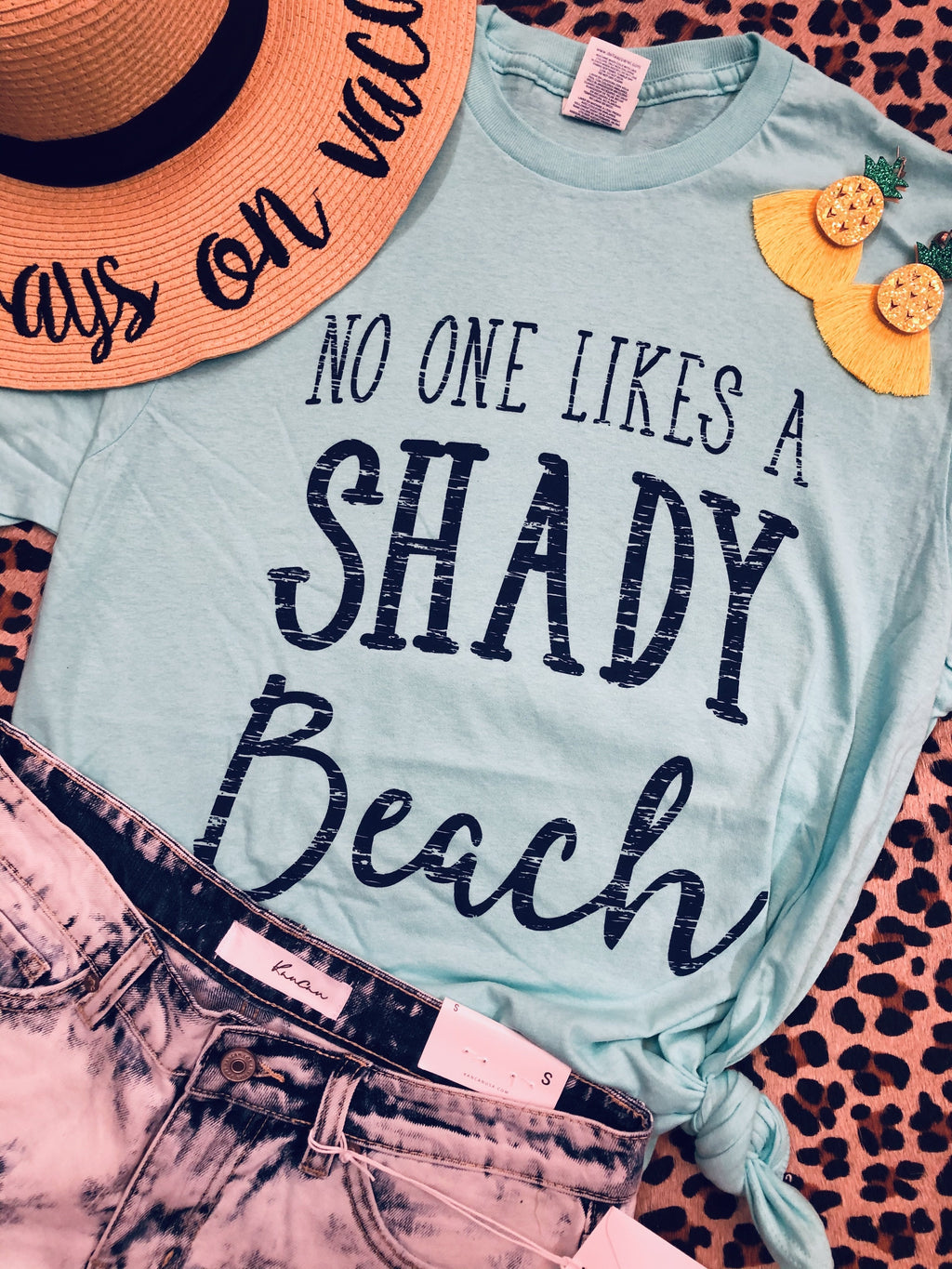 Nobody like a shady beach - Smarty Pants Boutique NH